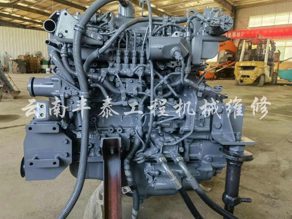 挖掘機(jī)發(fā)動機(jī)維修